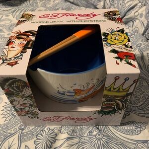 Ed hardy ceramic bowl & chopstick set new in box